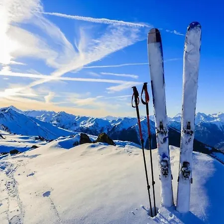 Alpehytte In With Panoramic Views Les Deux Alpes